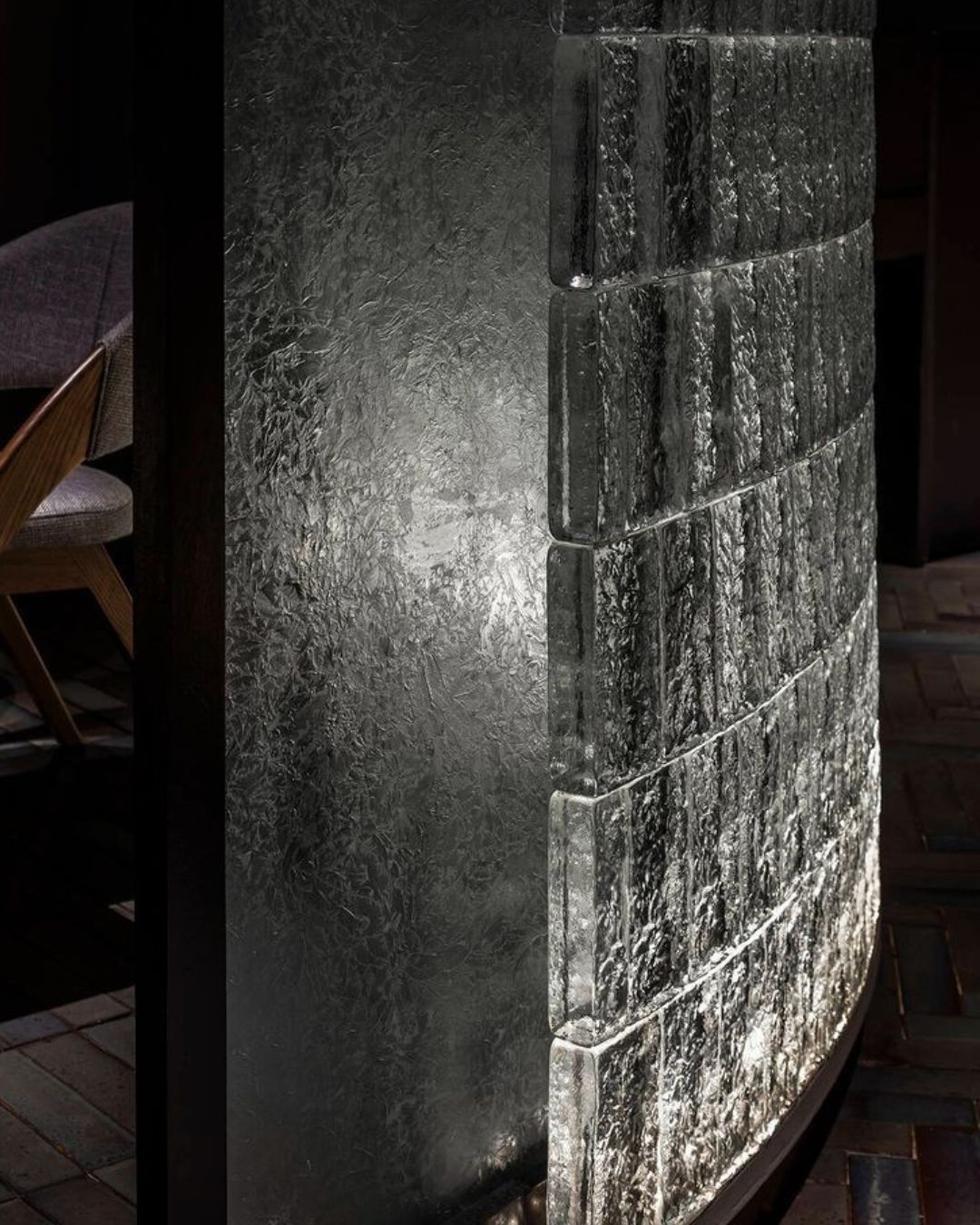 Solid glass brick – Ice texture