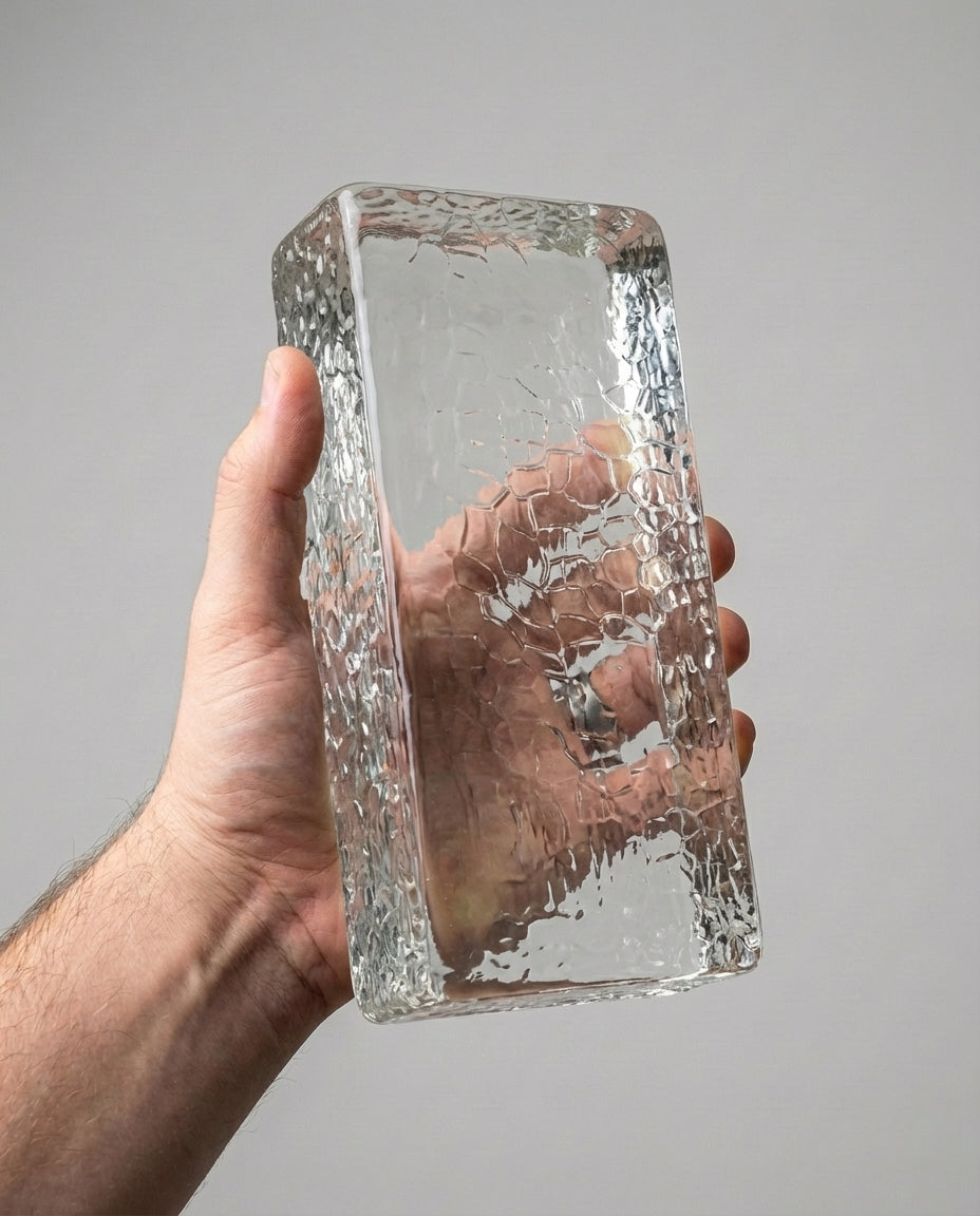 Solid Glass Brick – Giraffe